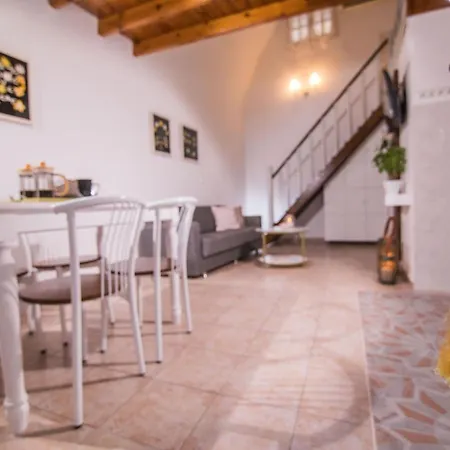 Sofi's House Rhodes City